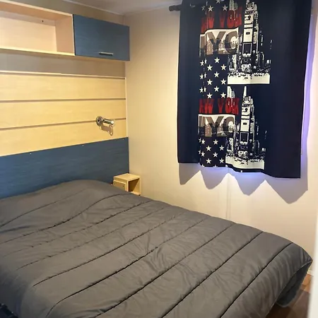 Chez Nathalie Mobil Chauffe Et Climatise مكان تخييم